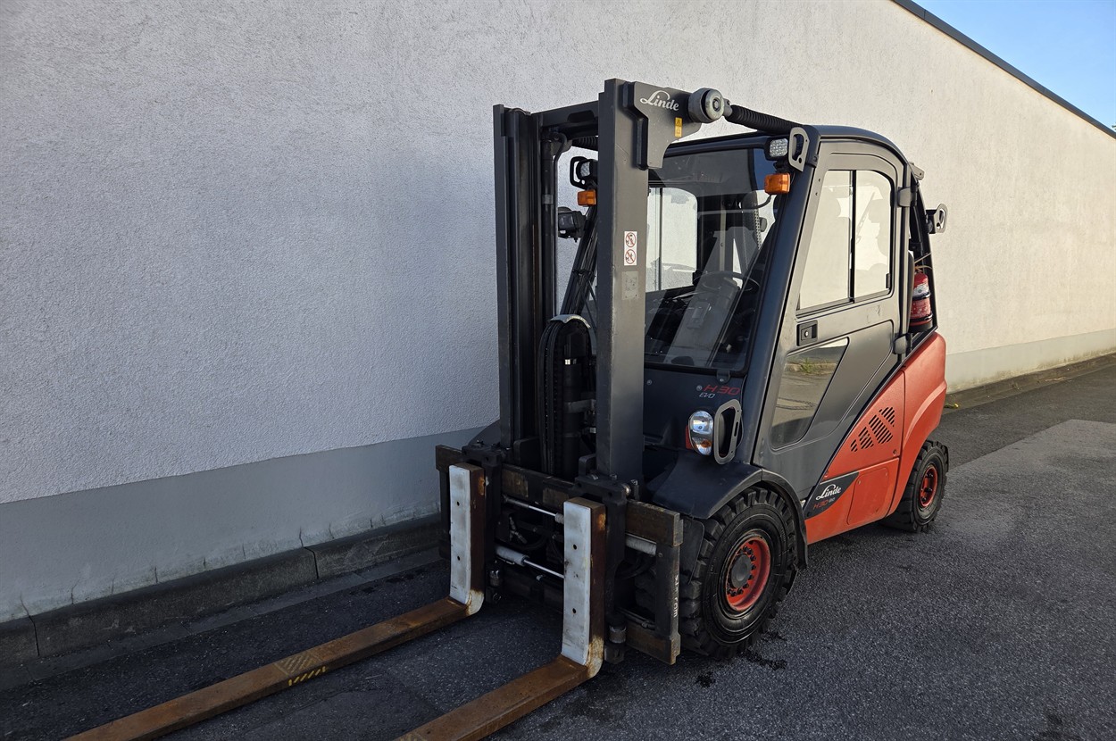 Linde H30T-02